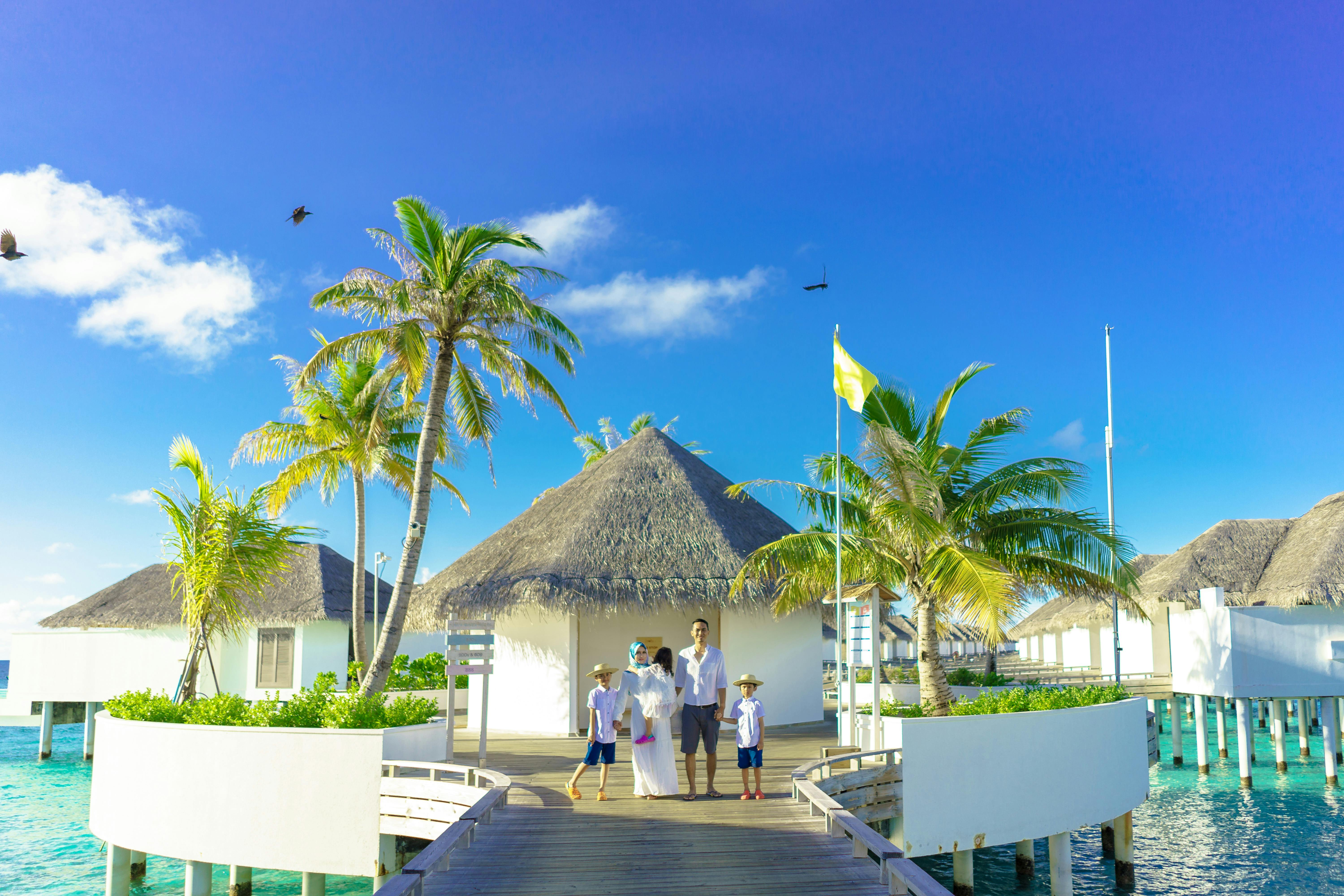 Hotels & Resorts